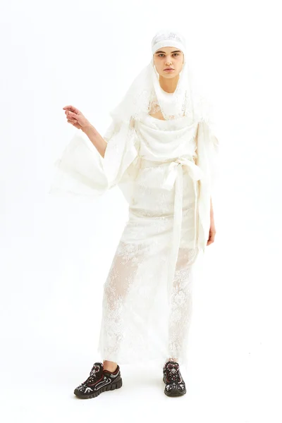 Look 3